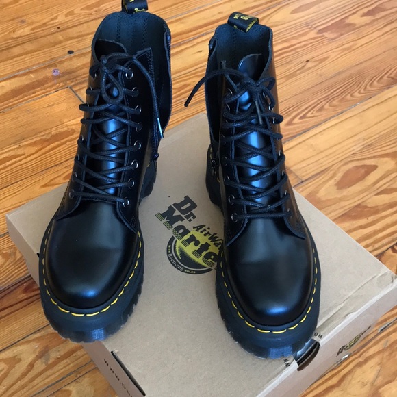 🔴SOLD🔴Brand new dr Martens Jadon platform boots - Picture 3 of 4